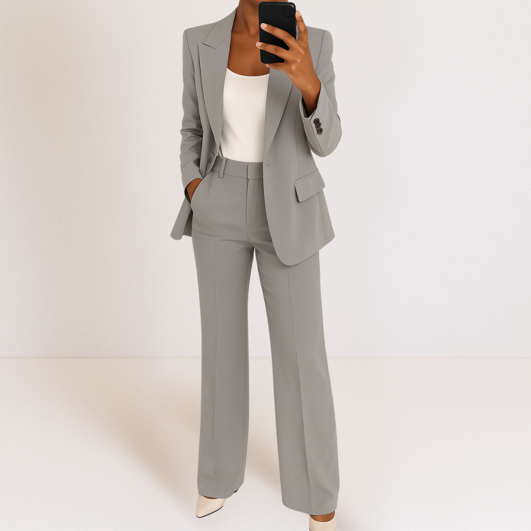 Mayfair™️ | Two-Piece Women's Suit